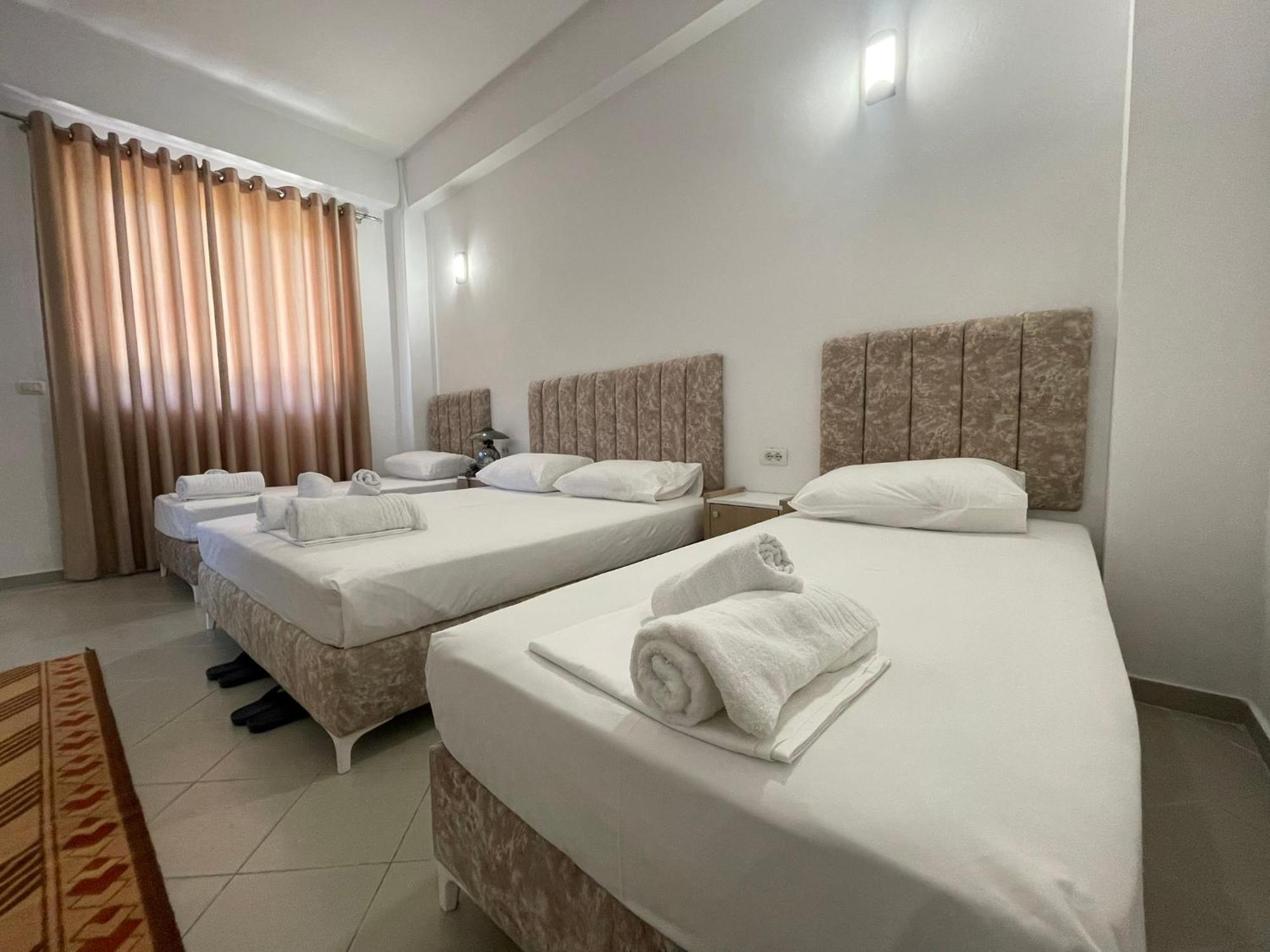 Villa Deart Berat Exteriör bild